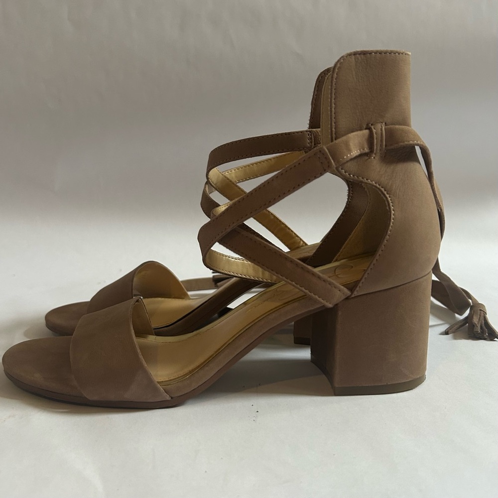 Jessica Simpson Tan Lace Up Block Heel Sandals Tassel Gladiator Strappy Heel 8.5 - Picture 2 of 13